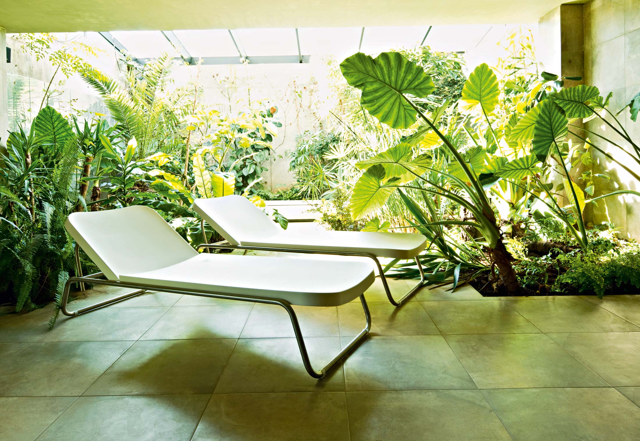 Time Out Reclining Chaise Lounge by Serralunga Furniture Chairs